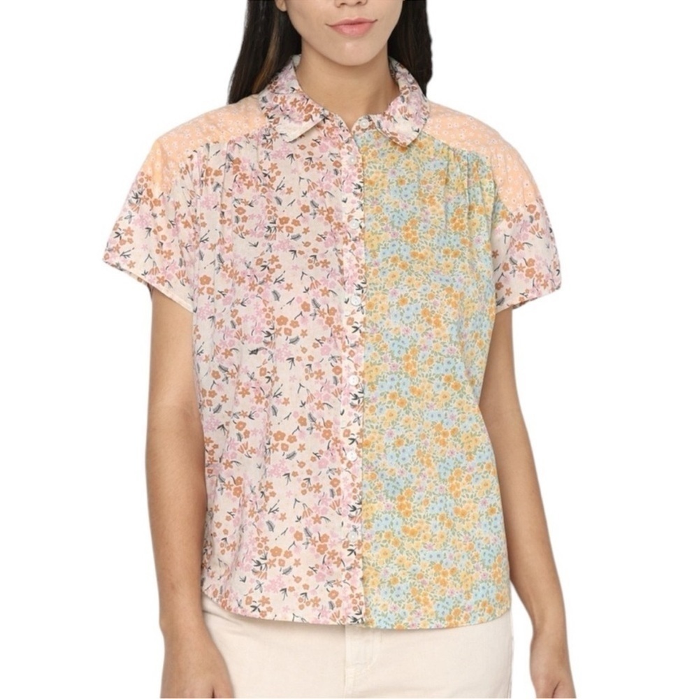 American Eagle Oversized Floral Resort Button Down Shirt